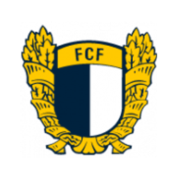 Famalicão crest